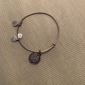 Alex & Ani Clover